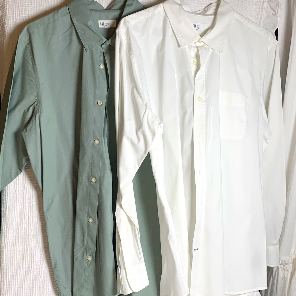 2 Gap standard fit stretch poplin sage green and white button down collared XL